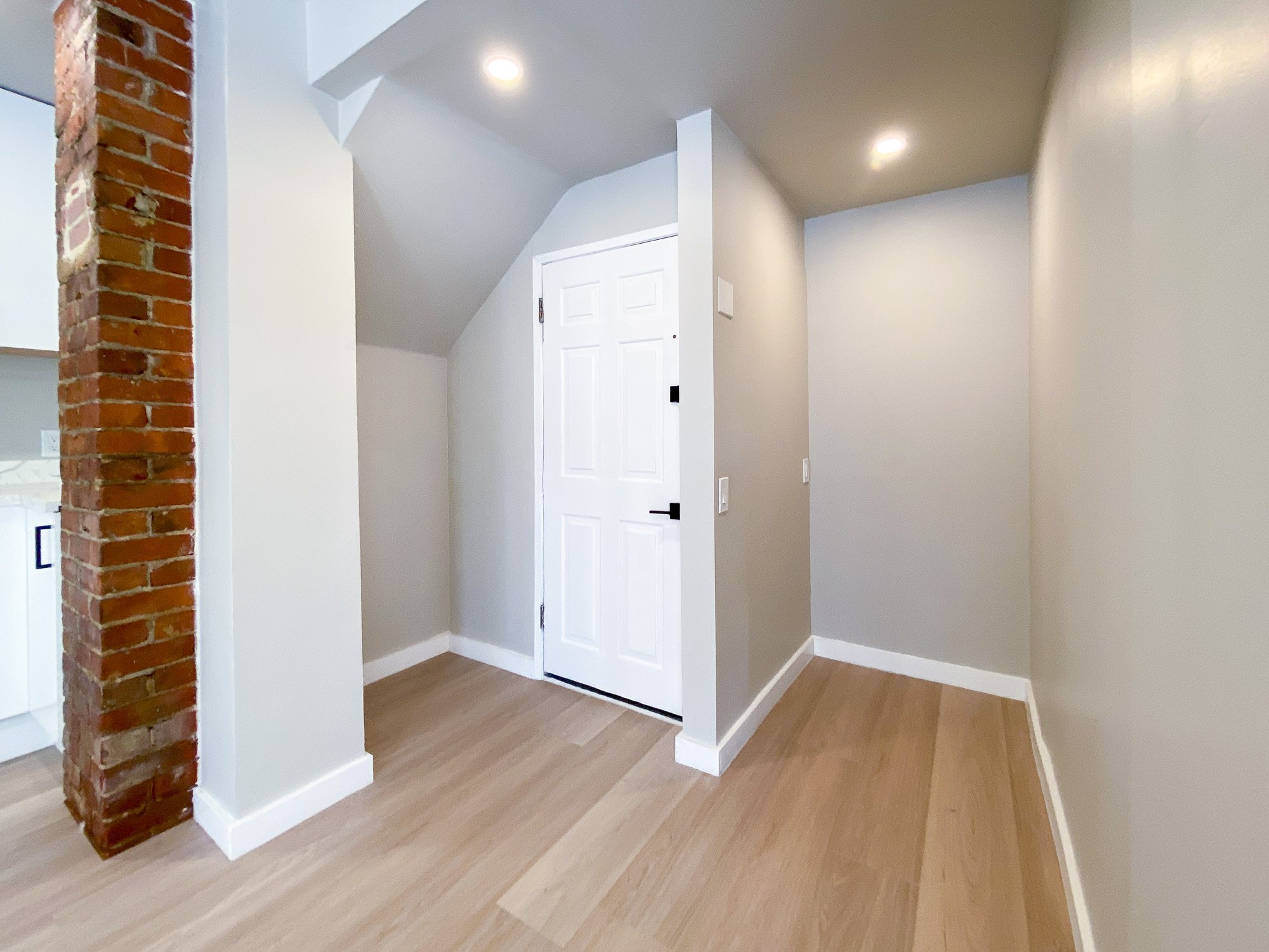 Apartment 2 photo 9