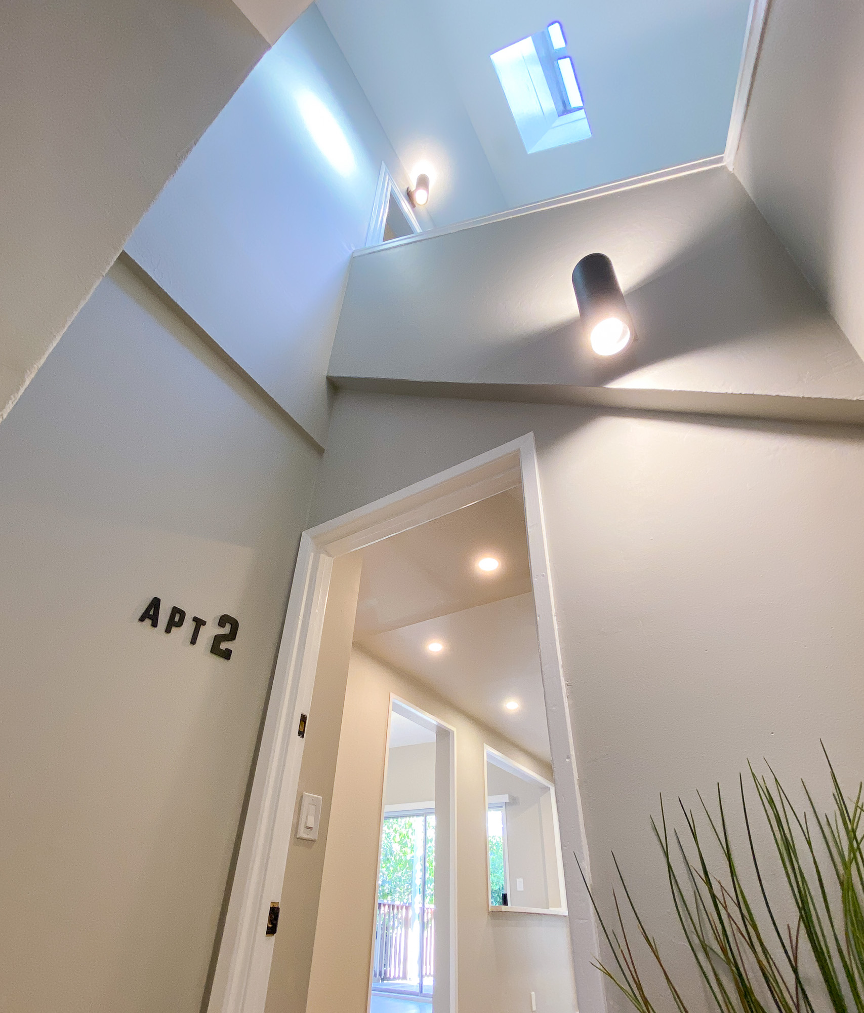 Apartment 2 photo 2