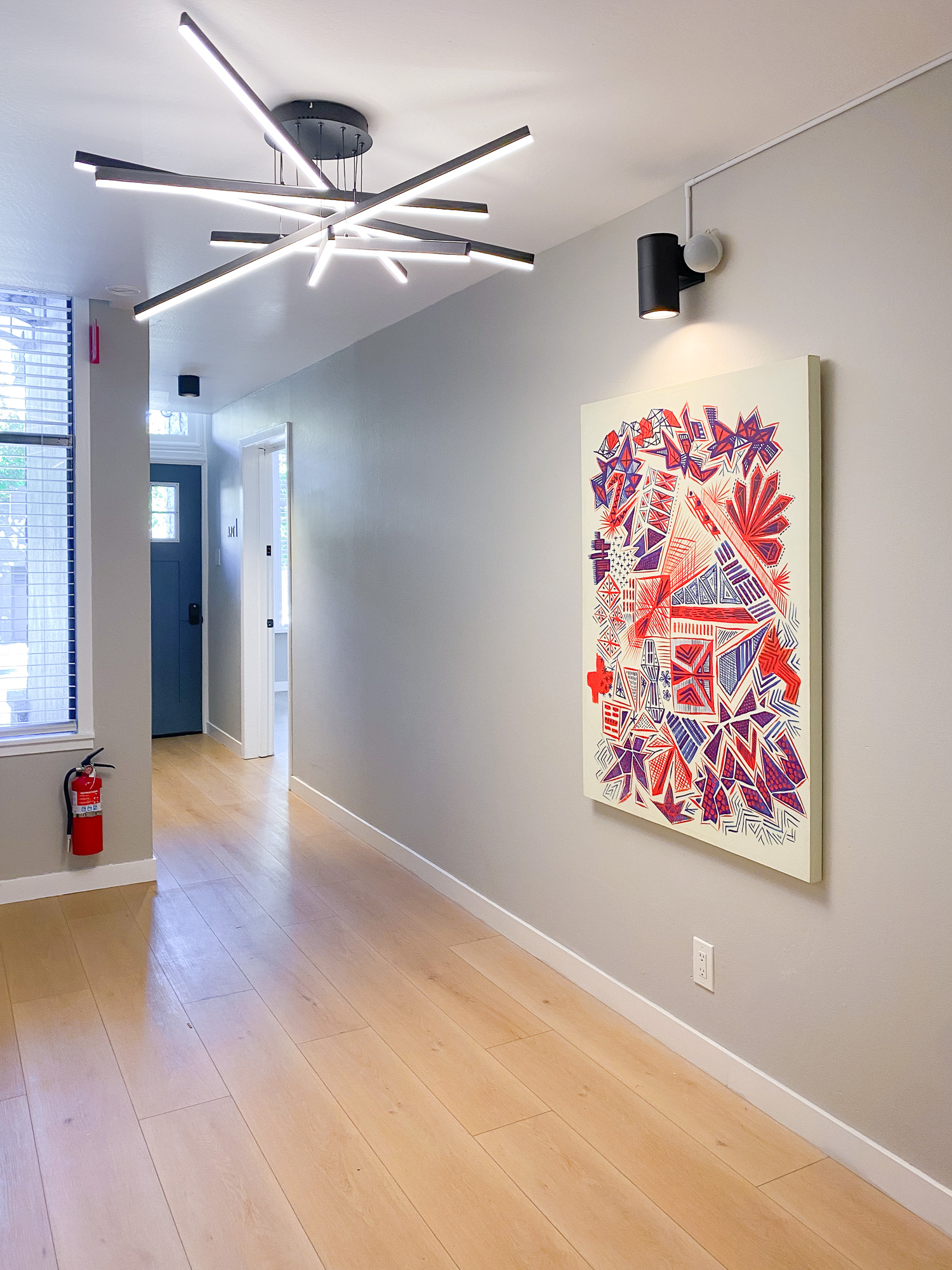 Hospitality-inspired entry lobby